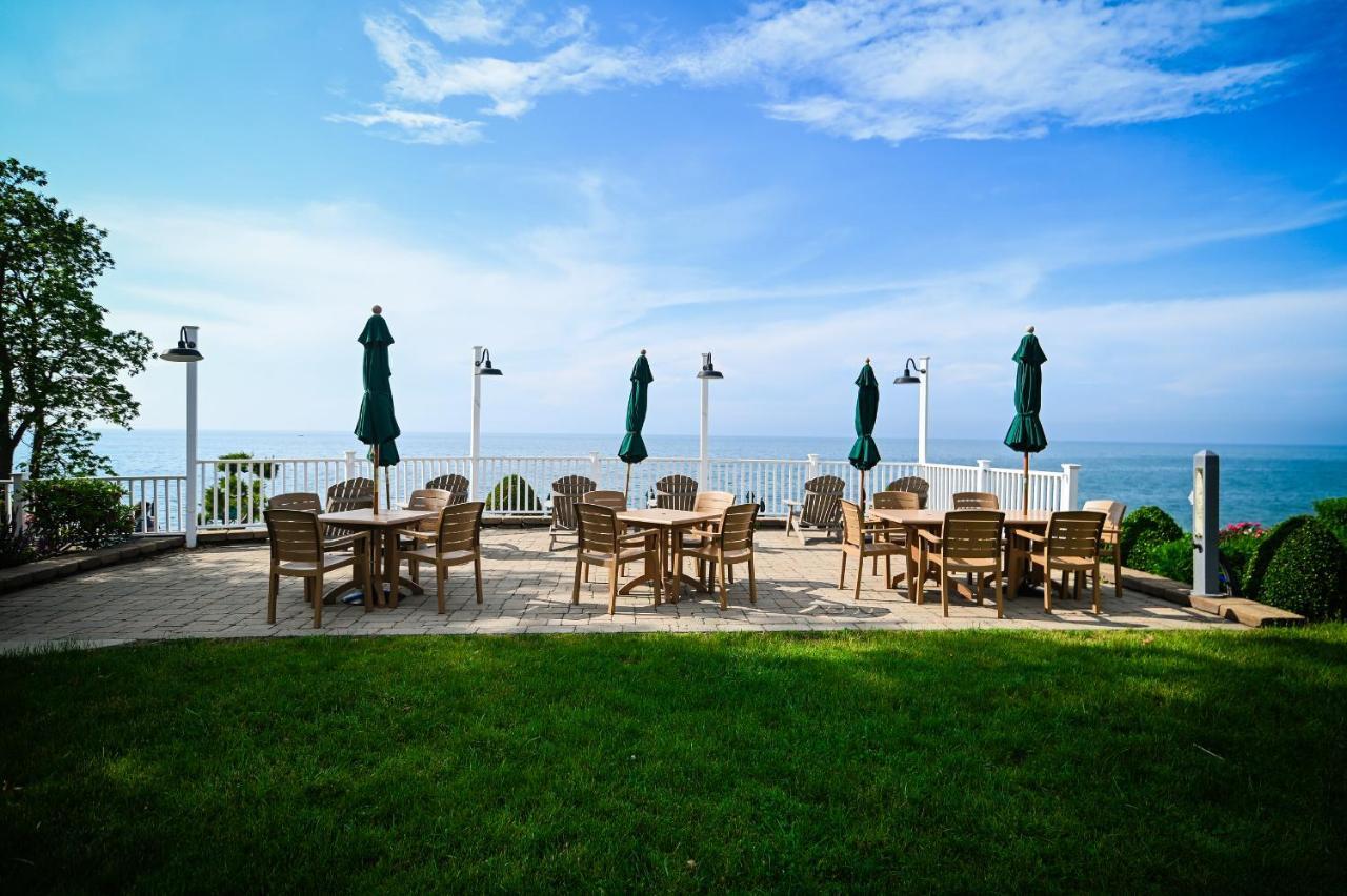 The Lakehouse Inn Geneva Exterior photo
