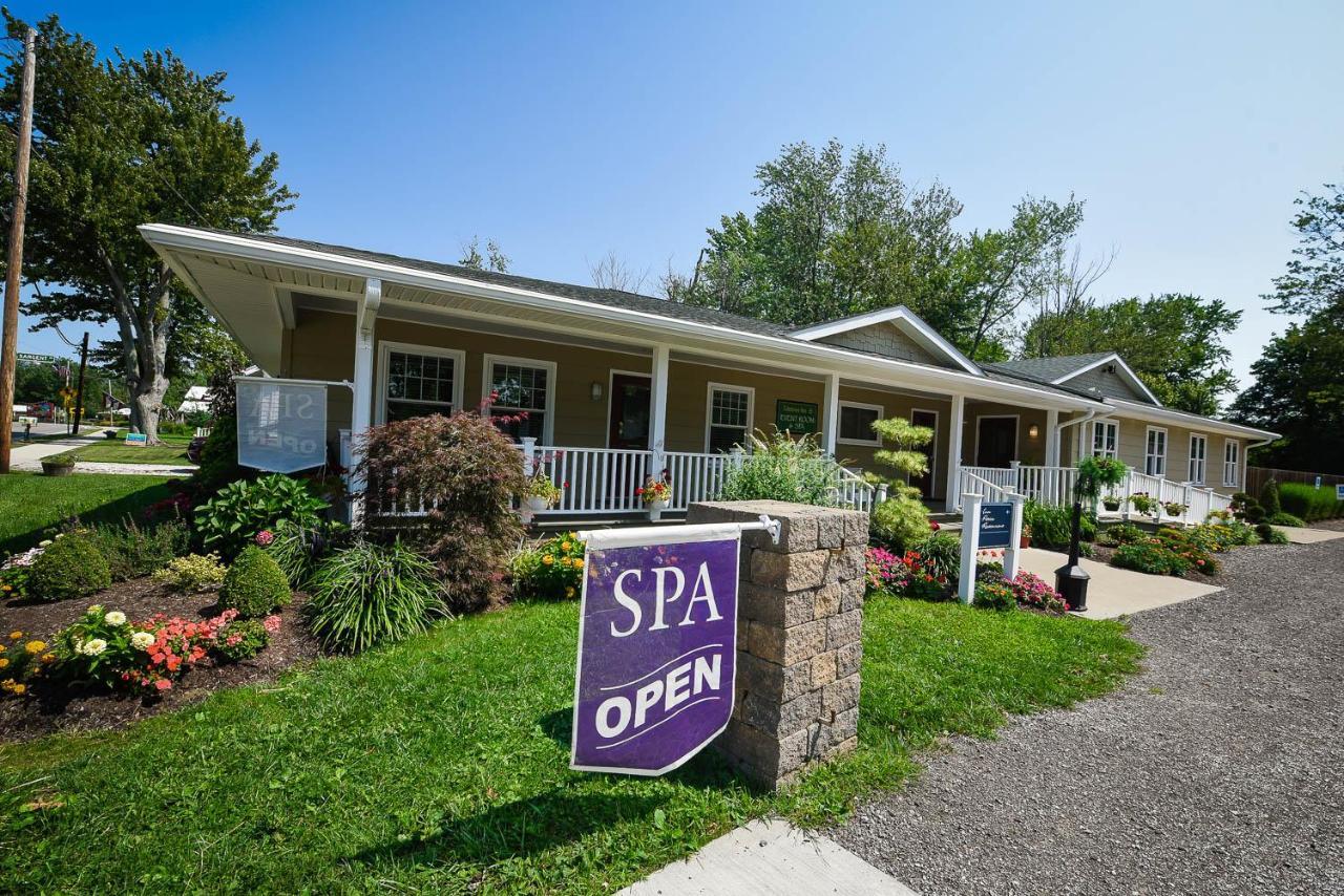 The Lakehouse Inn Geneva Exterior photo