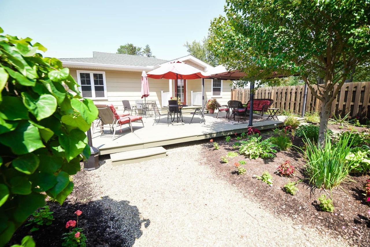 The Lakehouse Inn Geneva Exterior photo