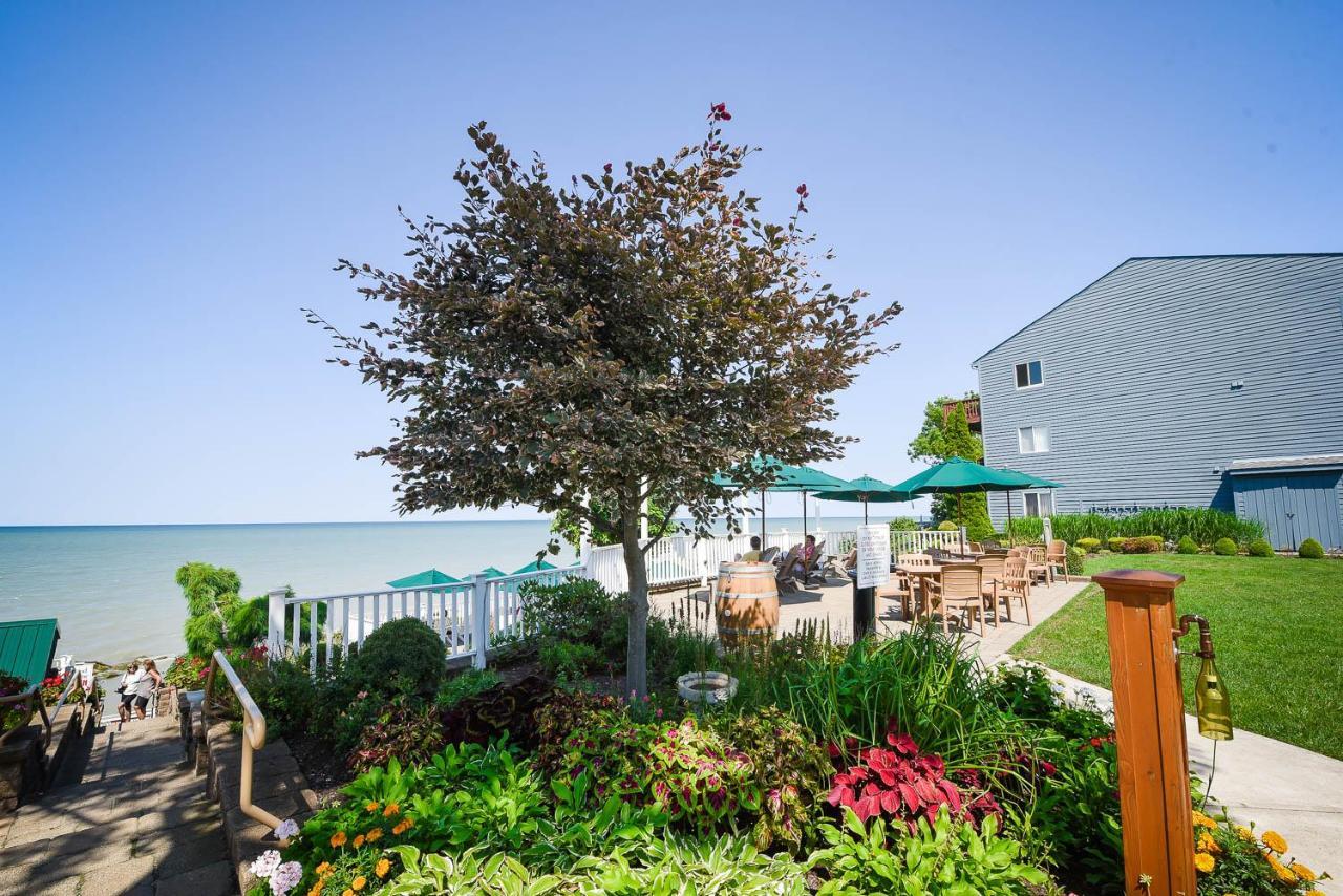 The Lakehouse Inn Geneva Exterior photo